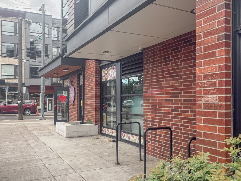 More Photos Of 4937 SE Division St, Portland General Retail For Lease