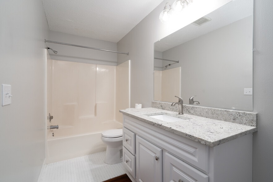 More Photos Of 12751-12771 Greenwood Dr, Burnsville Apartments For Sale