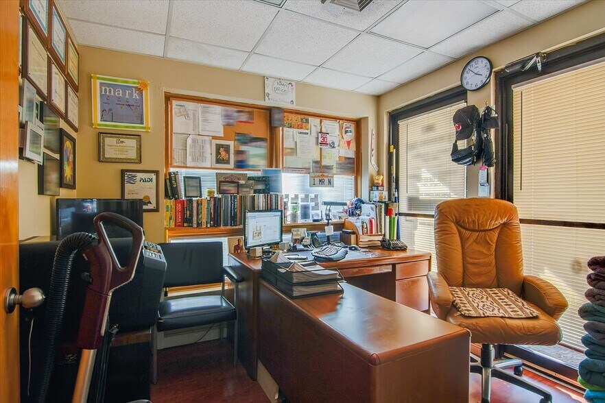 More Photos Of 383 Northfield Rd, West Orange Medical For Sale