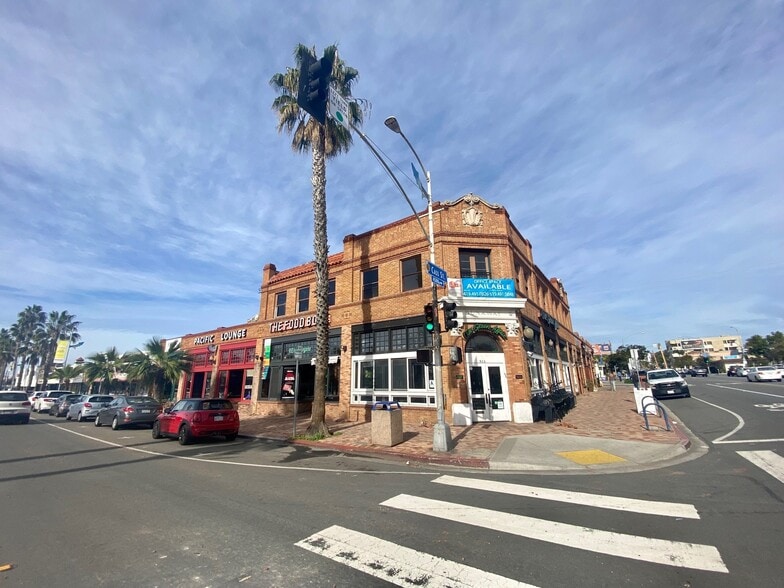 More Photos Of 970-980 Garnet Ave, San Diego Storefront Retail Office For Lease
