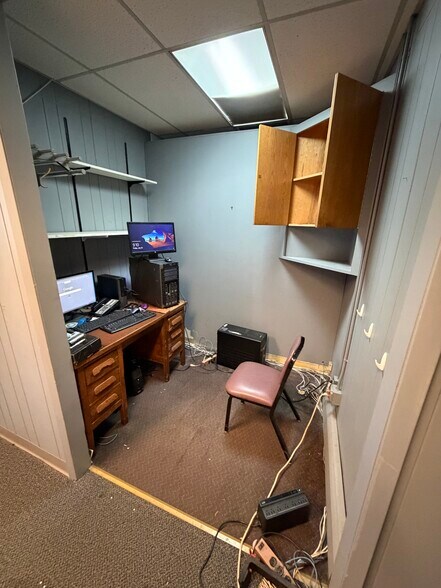More Photos Of 21-82-21-84 Steinway St, Astoria Medical For Lease