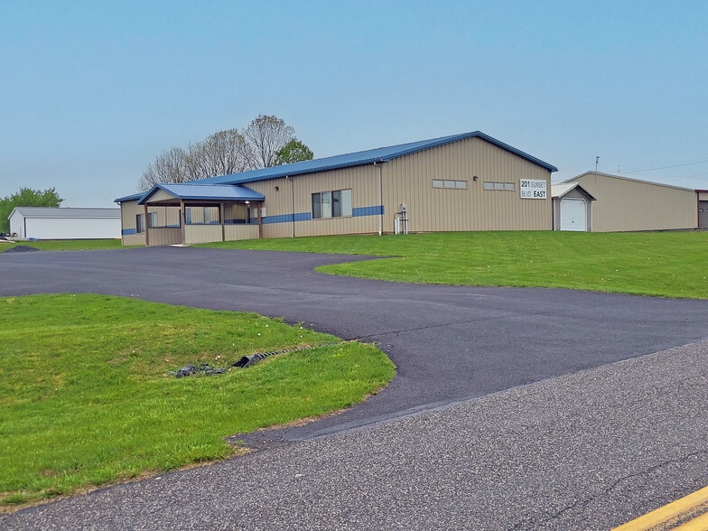More Photos Of 201 Sunset Blvd E, Chambersburg Warehouse For Sale