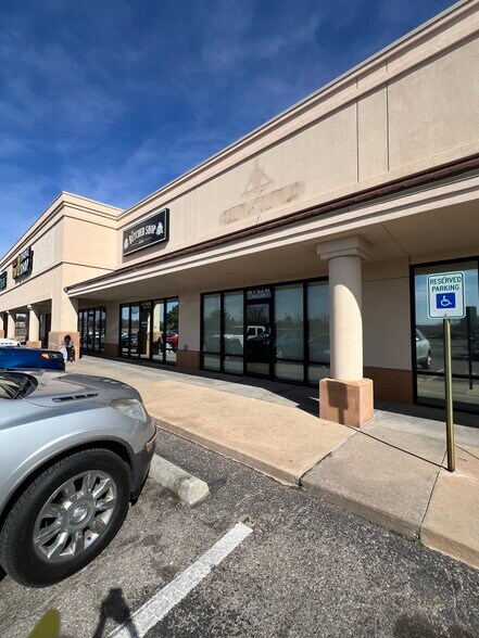 More Photos Of 620 N Madison Ave, Derby Unknown For Lease