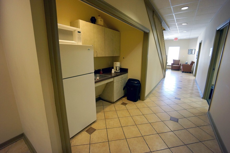 More Photos Of 309 W Main St, Round Rock Office For Lease