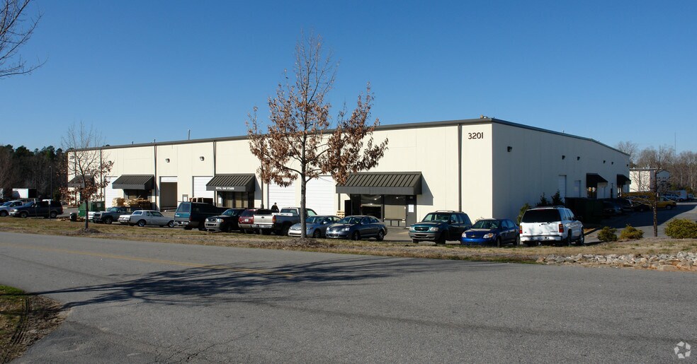More Photos Of 3201 Wellington Ct, Raleigh Warehouse For Lease