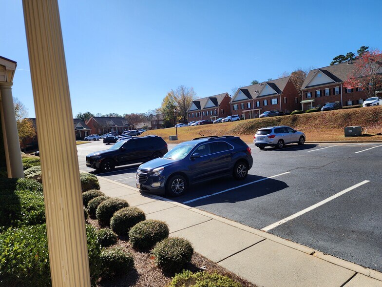 More Photos Of 4485 Tench Rd, Suwanee Office Residential For Lease