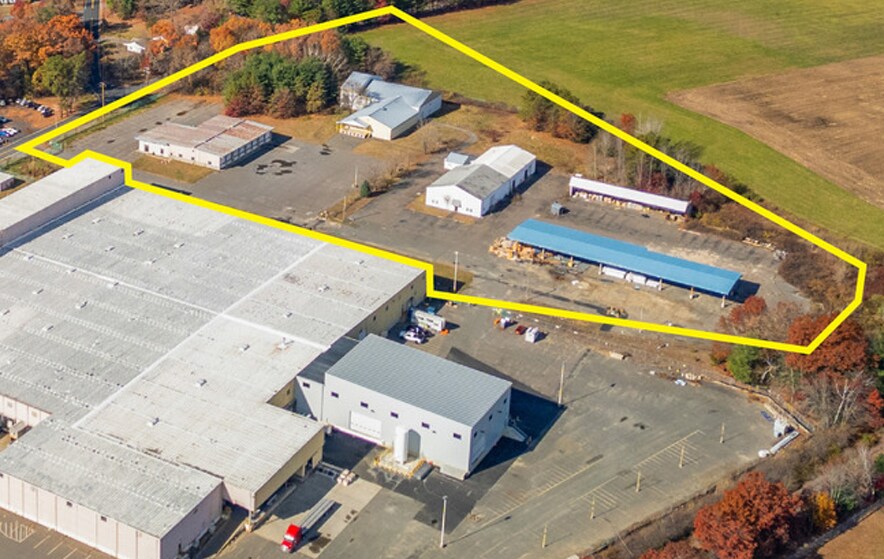 More Photos Of 323 Lockhouse Rd, Westfield Warehouse For Sale