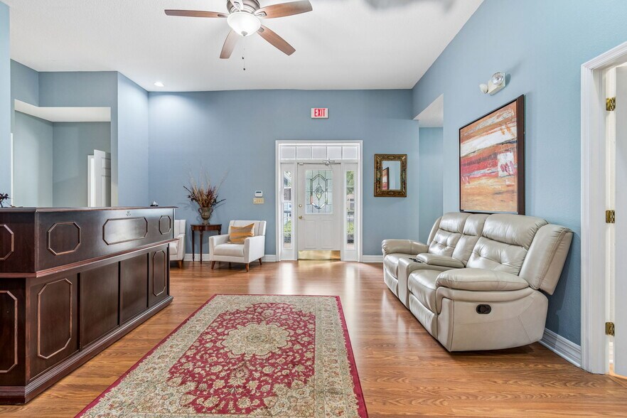 More Photos Of 402 E 7th Ave, Tampa Office For Sale