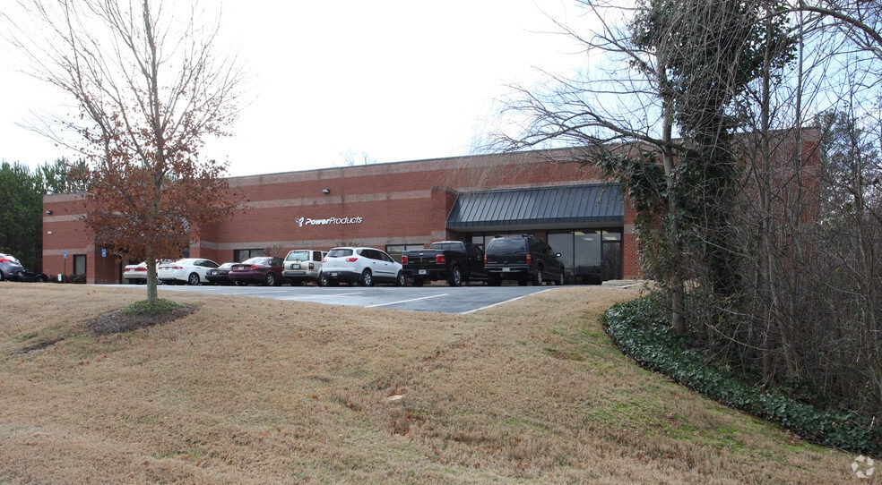 More Photos Of 2170 Brandon Trl, Alpharetta Distribution For Lease