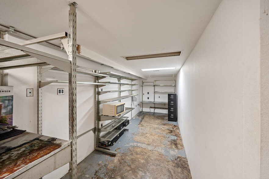 More Photos Of 515 22nd St, Galveston General Retail For Sale