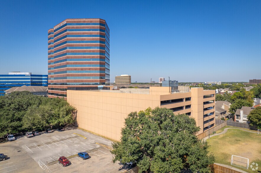 More Photos Of 2603 Augusta Dr, Houston Office For Lease