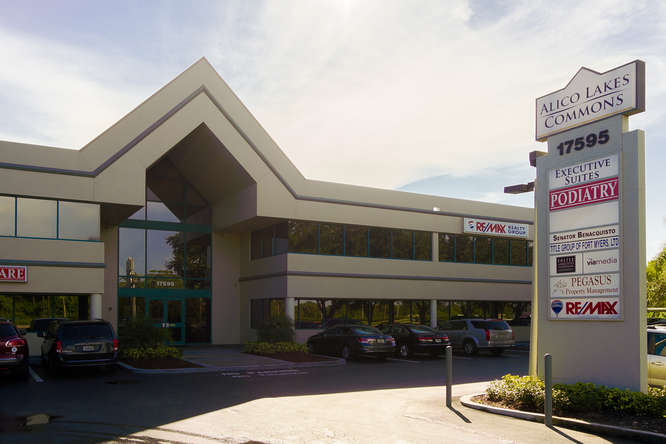More Photos Of 17595 S Tamiami Trl, Fort Myers Medical For Lease