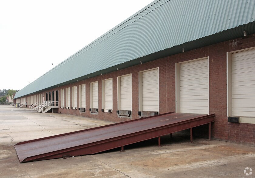 More Photos Of 200 Bucknell Ct SW, Atlanta Warehouse For Lease