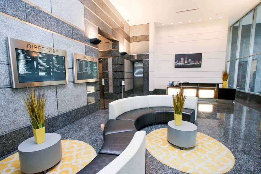 More Photos Of 101 W Ohio St, Indianapolis Coworking Space