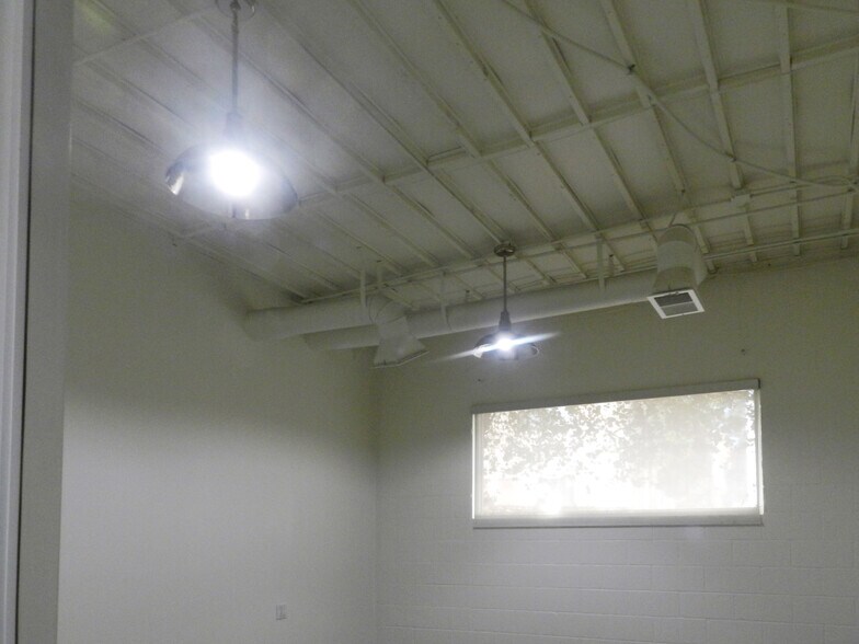 More Photos Of 1311 Broadway, Santa Monica Office For Lease