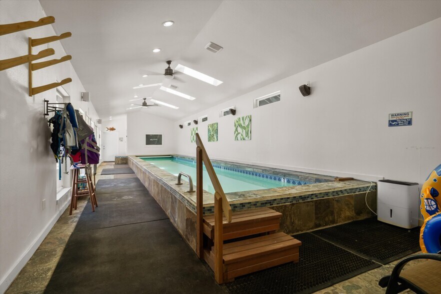 More Photos Of 53345 Riverview Dr, La Pine Multifamily For Sale