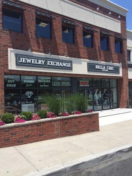 More Photos Of 7001 Amboy Rd, Staten Island General Retail For Lease