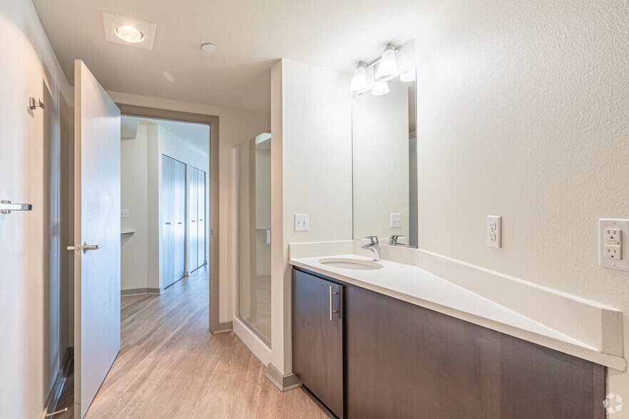 More Photos Of 1101 E Union St, Seattle Apartments For Lease