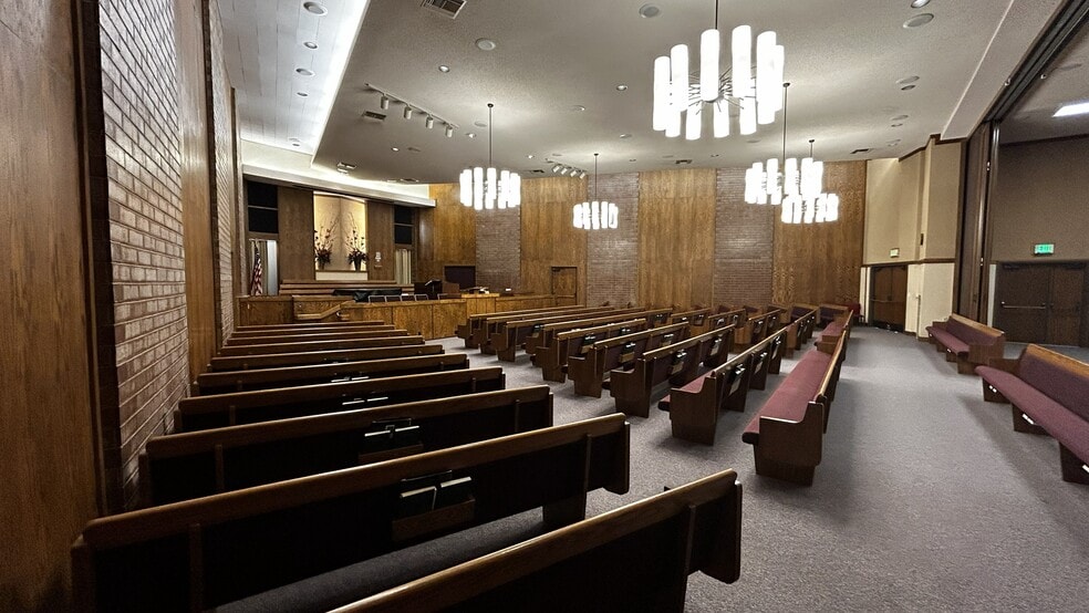 More Photos Of 11315 White Oak Ave, Granada Hills Specialty For Sale