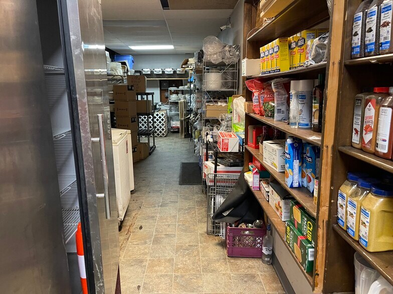 More Photos Of 288 Genesee St, Auburn Storefront Retail Residential For Sale