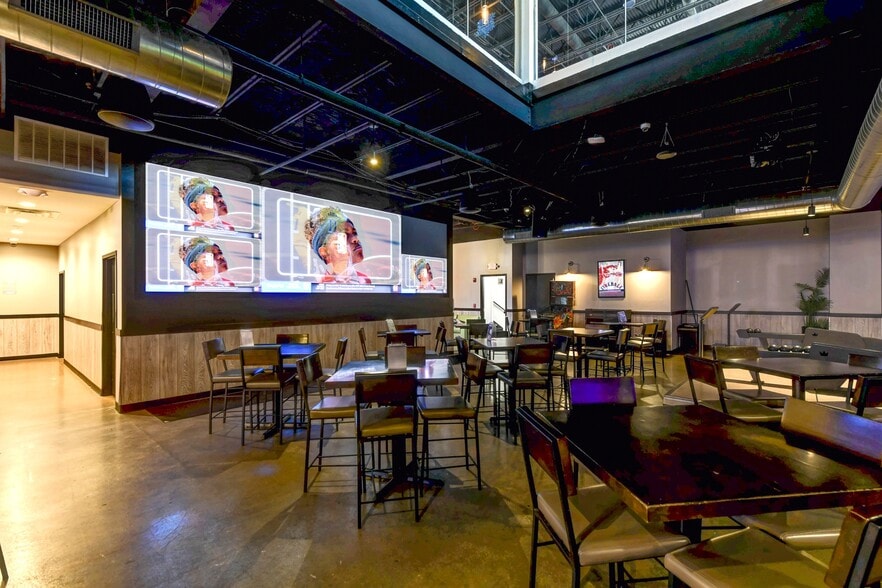 More Photos Of 18409 S Halsted St, Glenwood Storefront For Sale