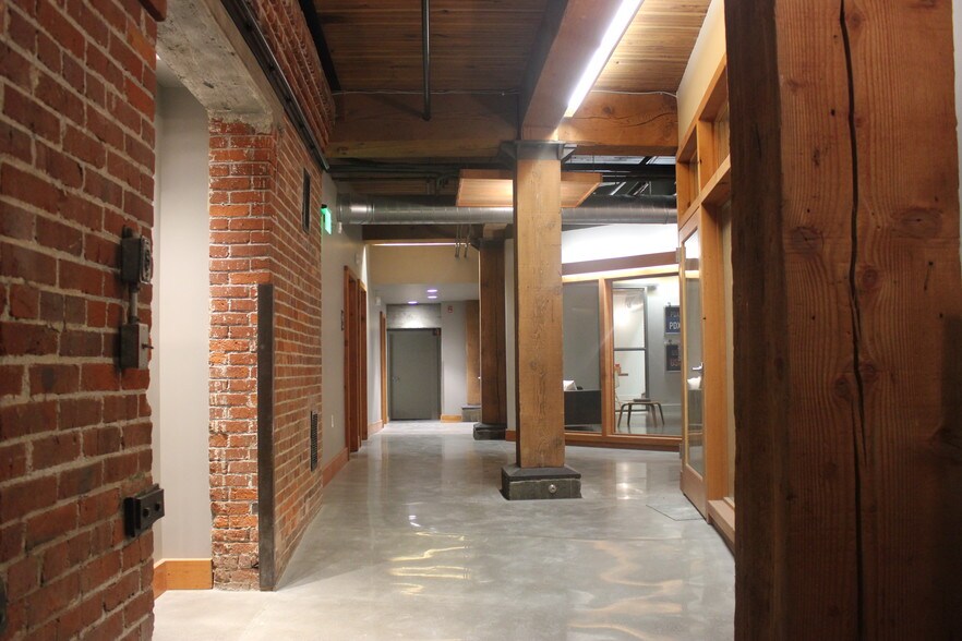 More Photos Of 105-117 SE Taylor St, Portland Office For Lease