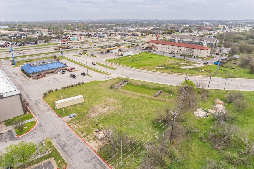 More Photos Of 350 Chisholm Pkwy, Round Rock Land For Sale