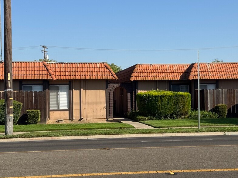 More Photos Of 701 Standiford Ave, Modesto Apartments For Sale