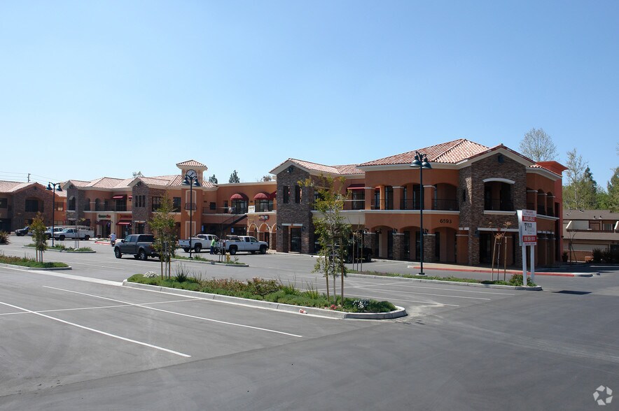 More Photos Of 6591-6599 Collins Dr, Moorpark Unknown For Lease