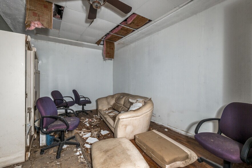 More Photos Of 1420 Martin Luther King Jr Blvd, Dallas Medical For Sale