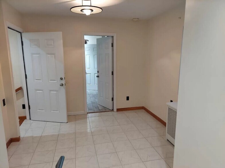 More Photos Of 472 Lake St, Brooklyn Land For Sale