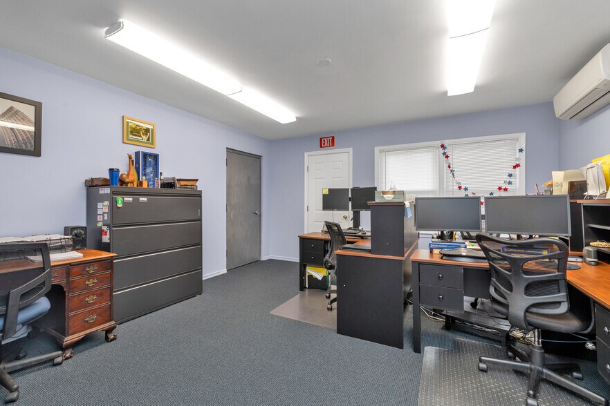 More Photos Of 25-31-25-33 Francis Lewis Blvd, Flushing Office Residential For Sale
