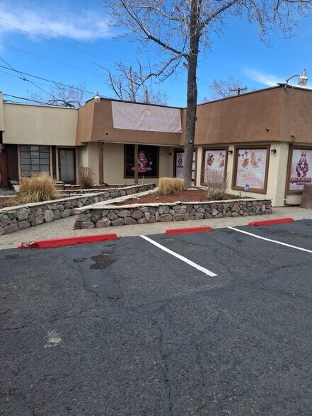 More Photos Of 201-207 W Moana Ln, Reno Storefront Retail Office For Lease