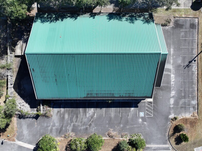 More Photos Of 28 Hawthorn Ln, Saint Marys Flex For Sale