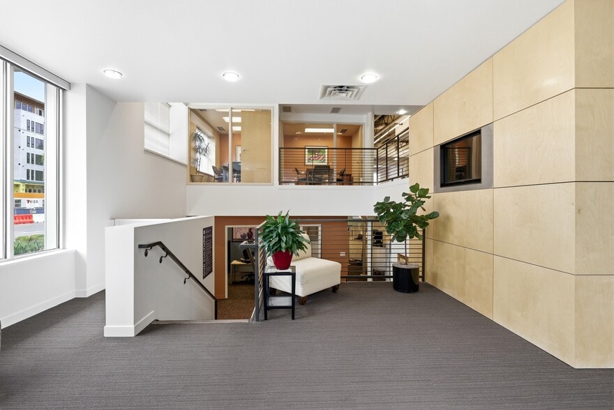 More Photos Of 555 S 300 E, Salt Lake City Office For Sale