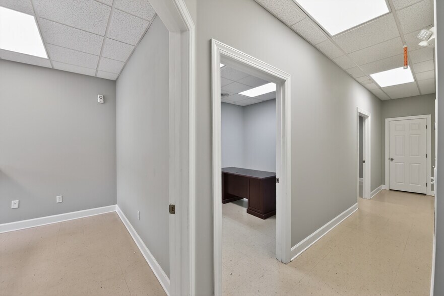 More Photos Of 6950 Hargrove Rd E, Tuscaloosa Office For Lease