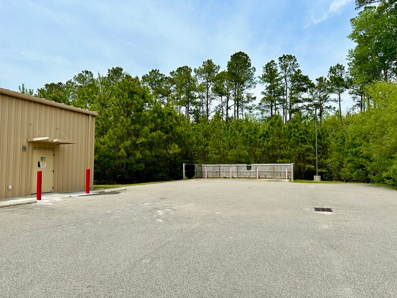 More Photos Of 13881 NC Highway 55, Bayboro Freestanding For Sale