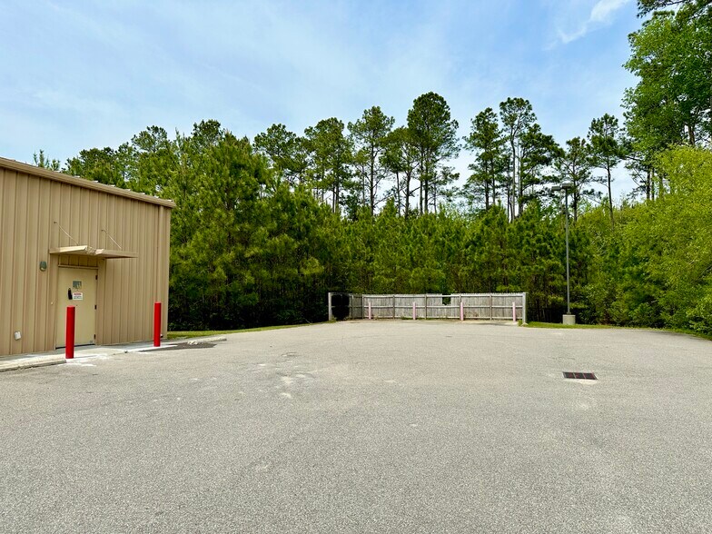 More Photos Of 13881 NC Highway 55, Bayboro Freestanding For Sale