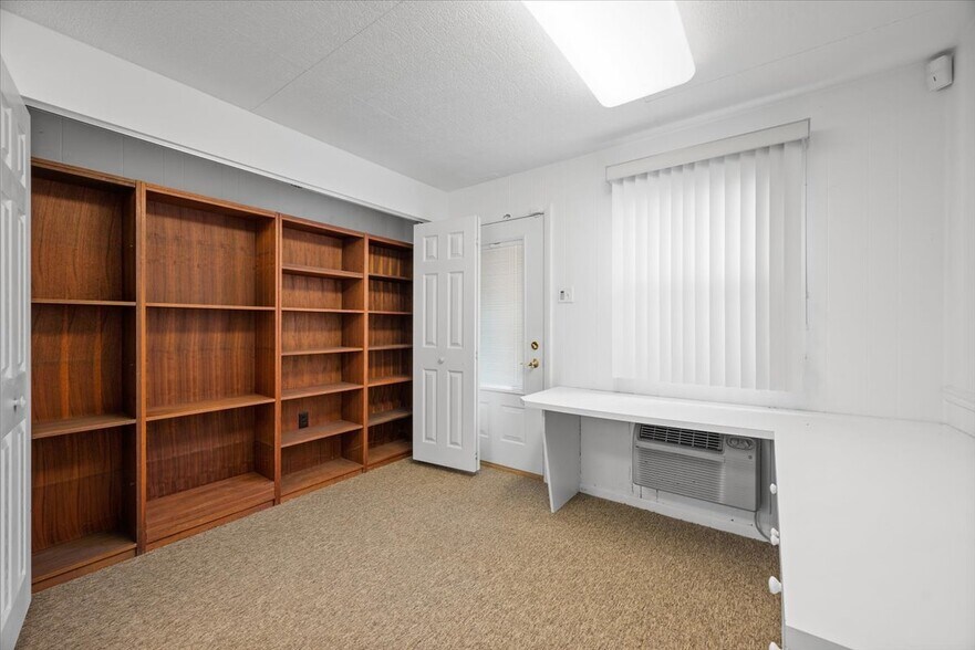 More Photos Of 1701 Kenneth Ave, Arnold Religious Facility For Sale