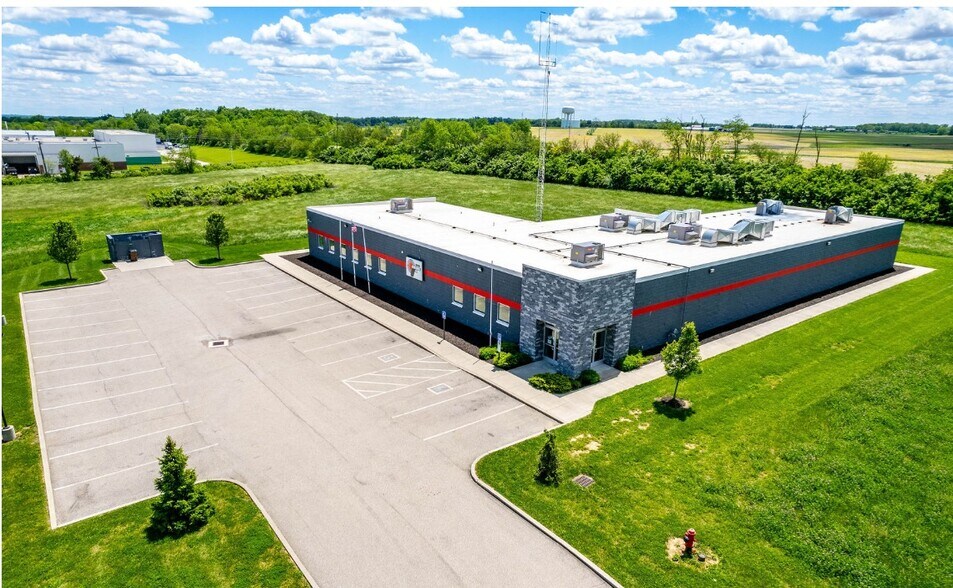 More Photos Of 6711 Ringwood Rd, Oxford Freestanding For Lease