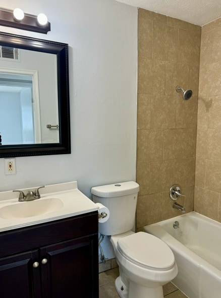 More Photos Of 7301 Corby St, Omaha Apartments For Sale