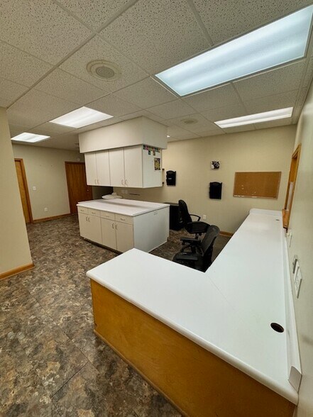 More Photos Of 108 Park Ave, Banner Elk Medical For Lease