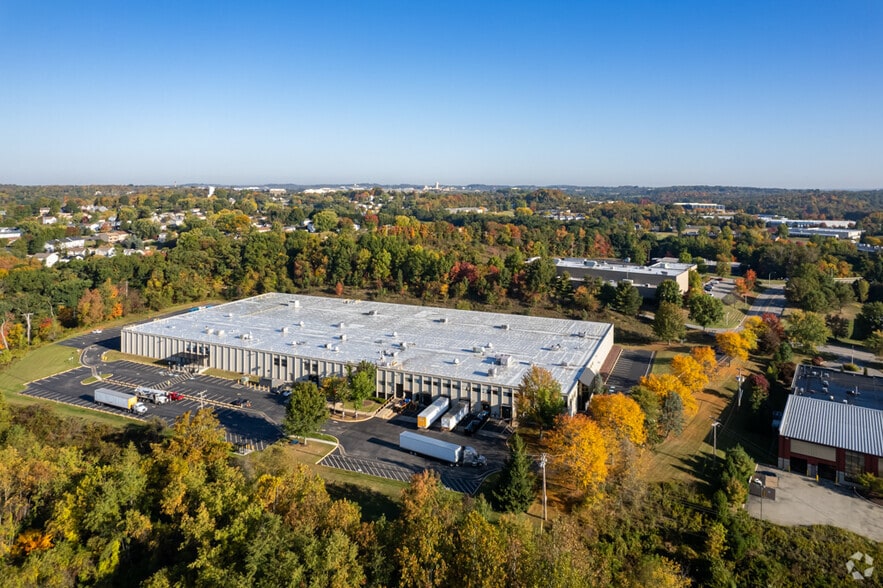 More Photos Of 112 Technology Dr, Pittsburgh Warehouse For Lease