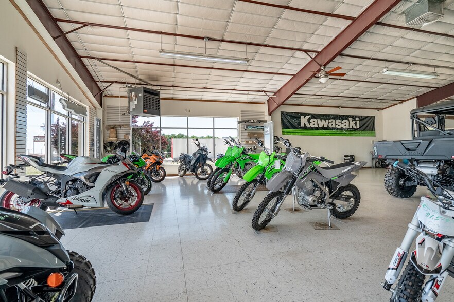 More Photos Of 1190 S 2nd St, Raton General Retail For Sale