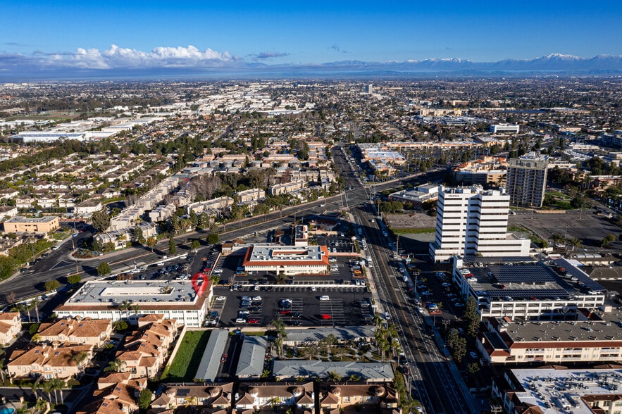More Photos Of 18800 Main St, Huntington Beach Medical For Lease