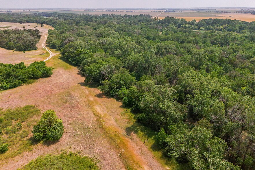 More Photos Of 9111 Long View Road, Burrton Land For Sale