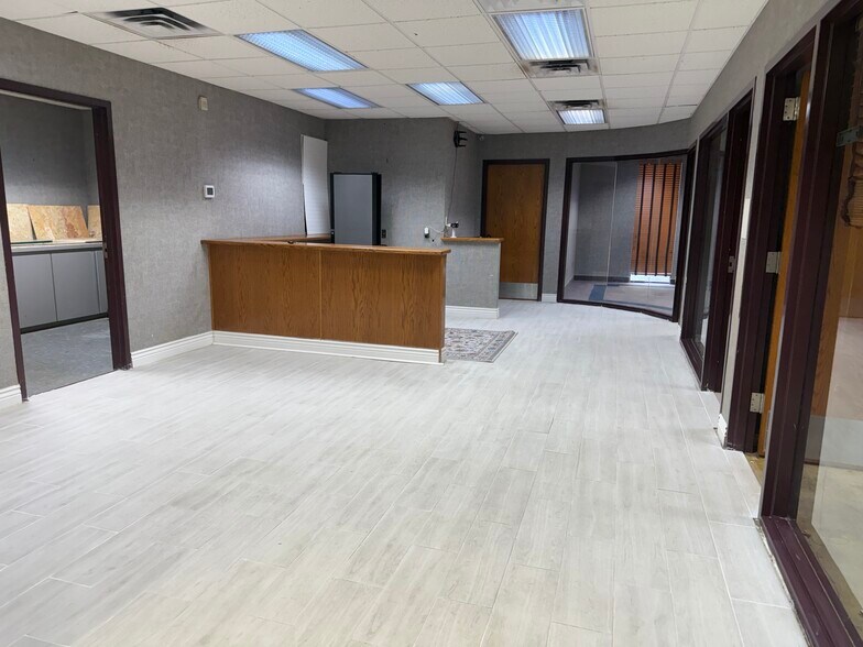 More Photos Of 5105 Bowden Rd, Jacksonville Loft Creative Space For Lease