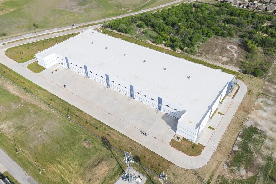 More Photos Of 4900 Marine Creek Pkwy Pky, Fort Worth Warehouse For Lease