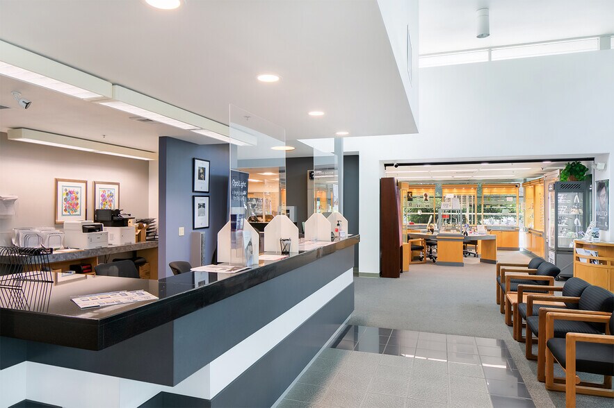 More Photos Of 4605 Brockton Ave, Riverside Medical For Sale