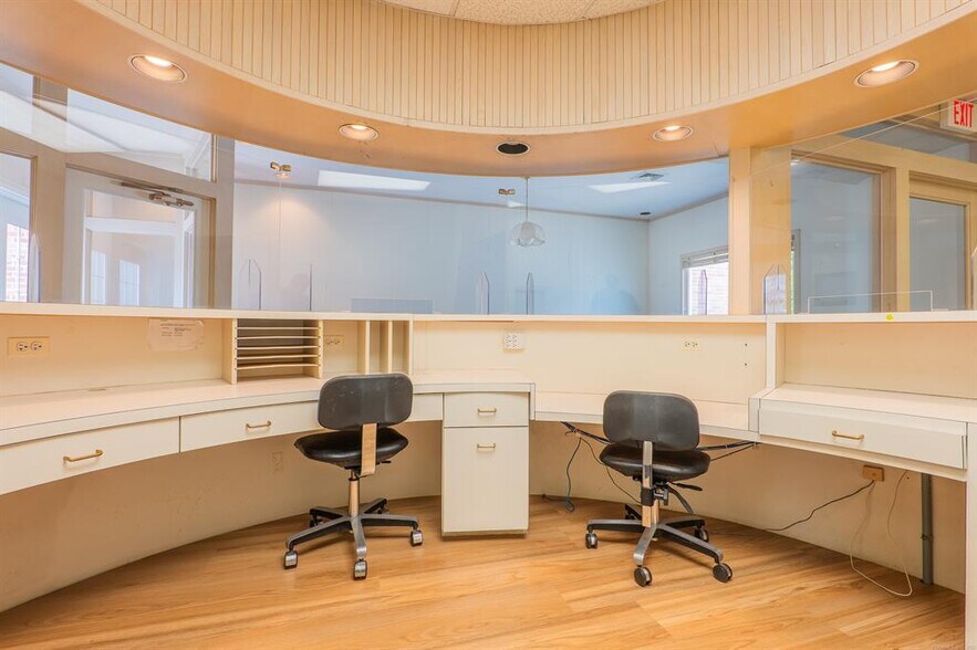 More Photos Of 8 Prospect St, Ridgefield Storefront Retail Office For Sale